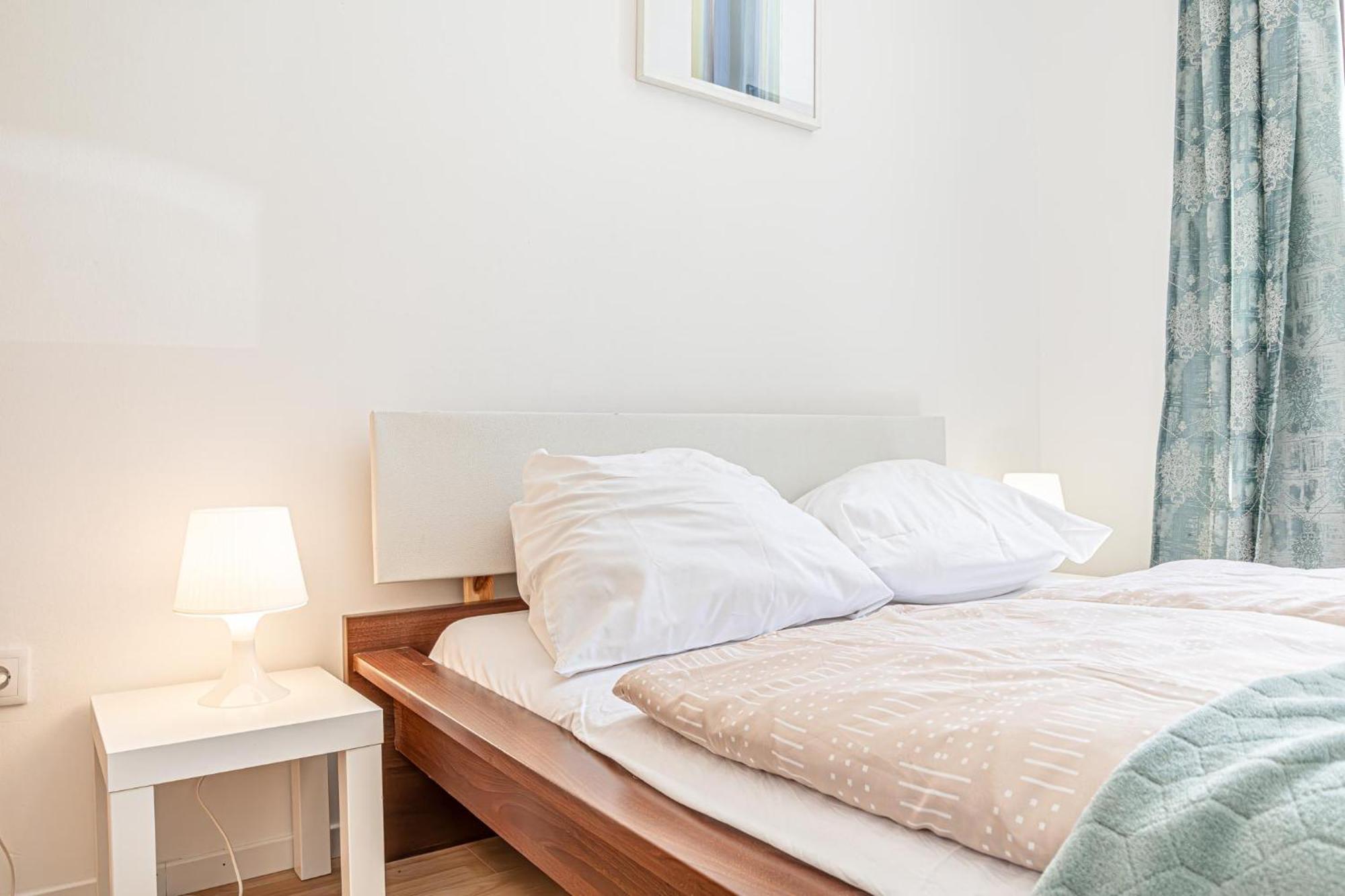 Loevly Shared 6Br With Garden Near Danube & Millenium City Wien Exteriör bild