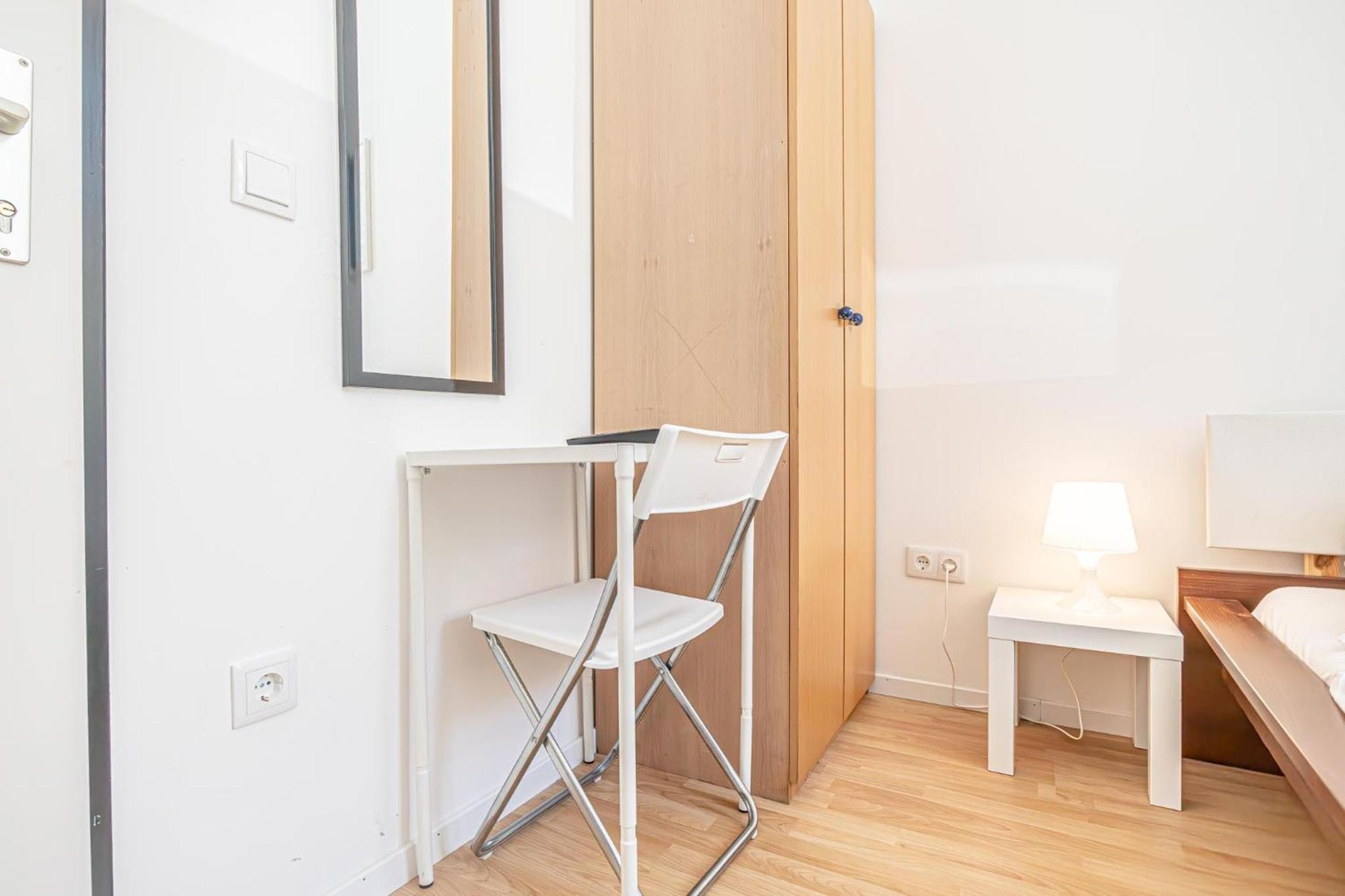 Loevly Shared 6Br With Garden Near Danube & Millenium City Wien Exteriör bild