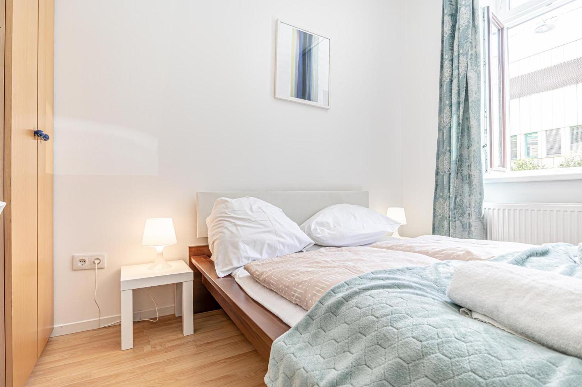 Loevly Shared 6Br With Garden Near Danube & Millenium City Wien Exteriör bild