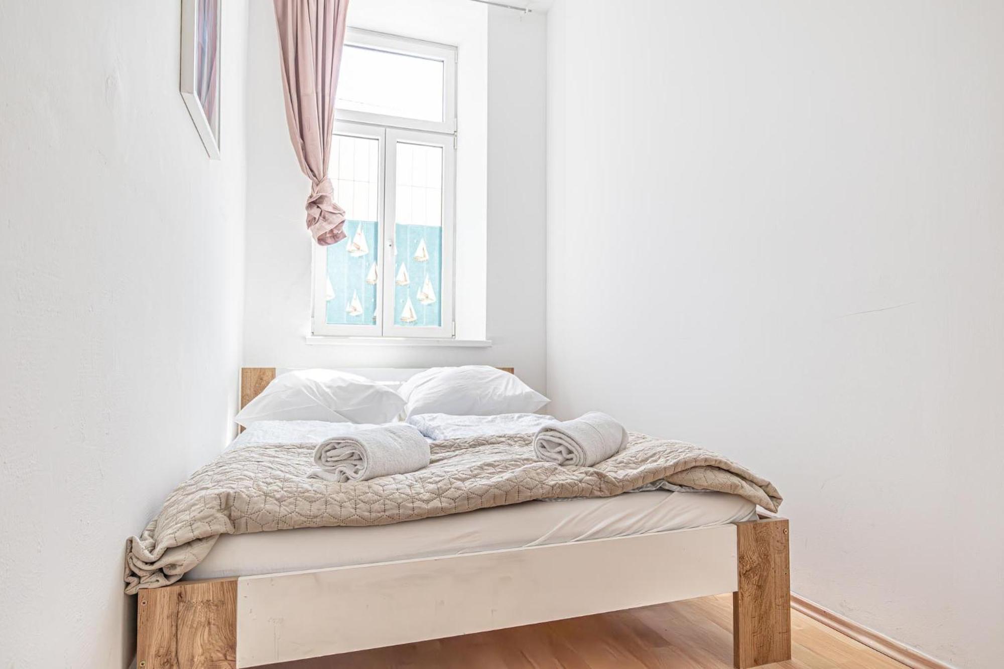 Loevly Shared 6Br With Garden Near Danube & Millenium City Wien Exteriör bild