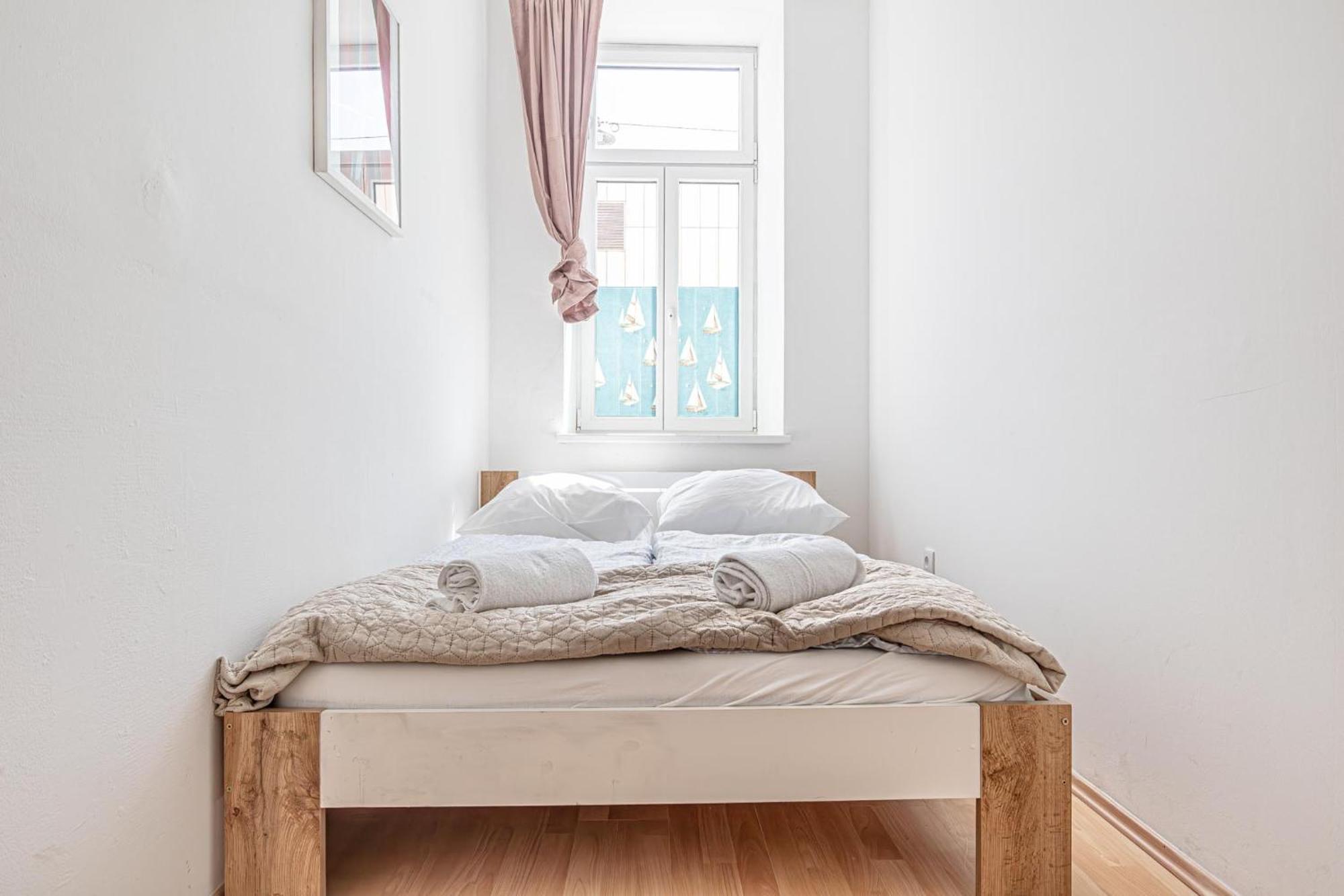 Loevly Shared 6Br With Garden Near Danube & Millenium City Wien Exteriör bild