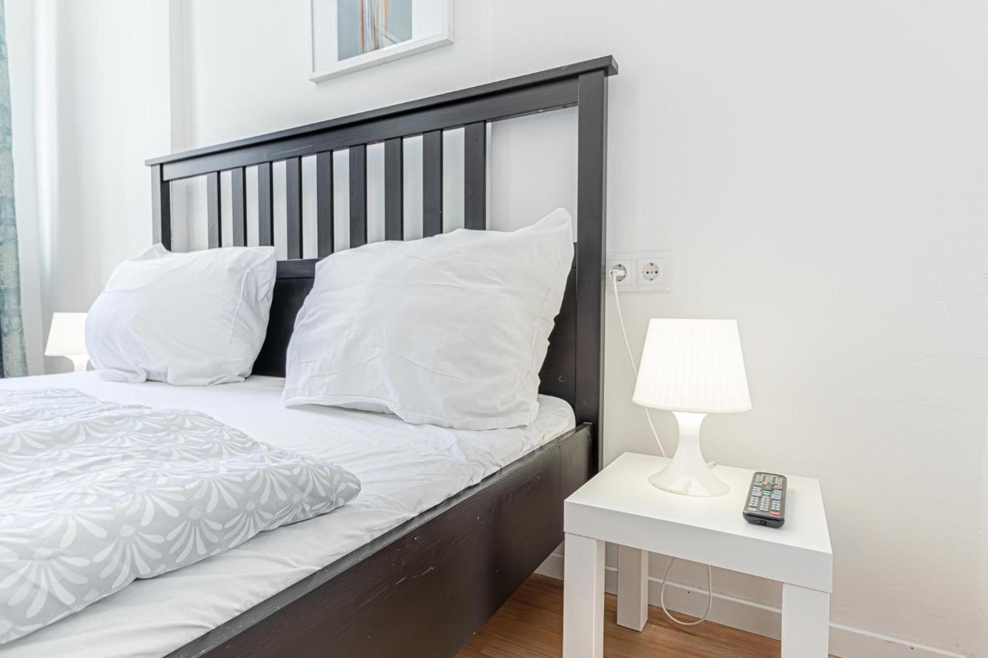 Loevly Shared 6Br With Garden Near Danube & Millenium City Wien Exteriör bild