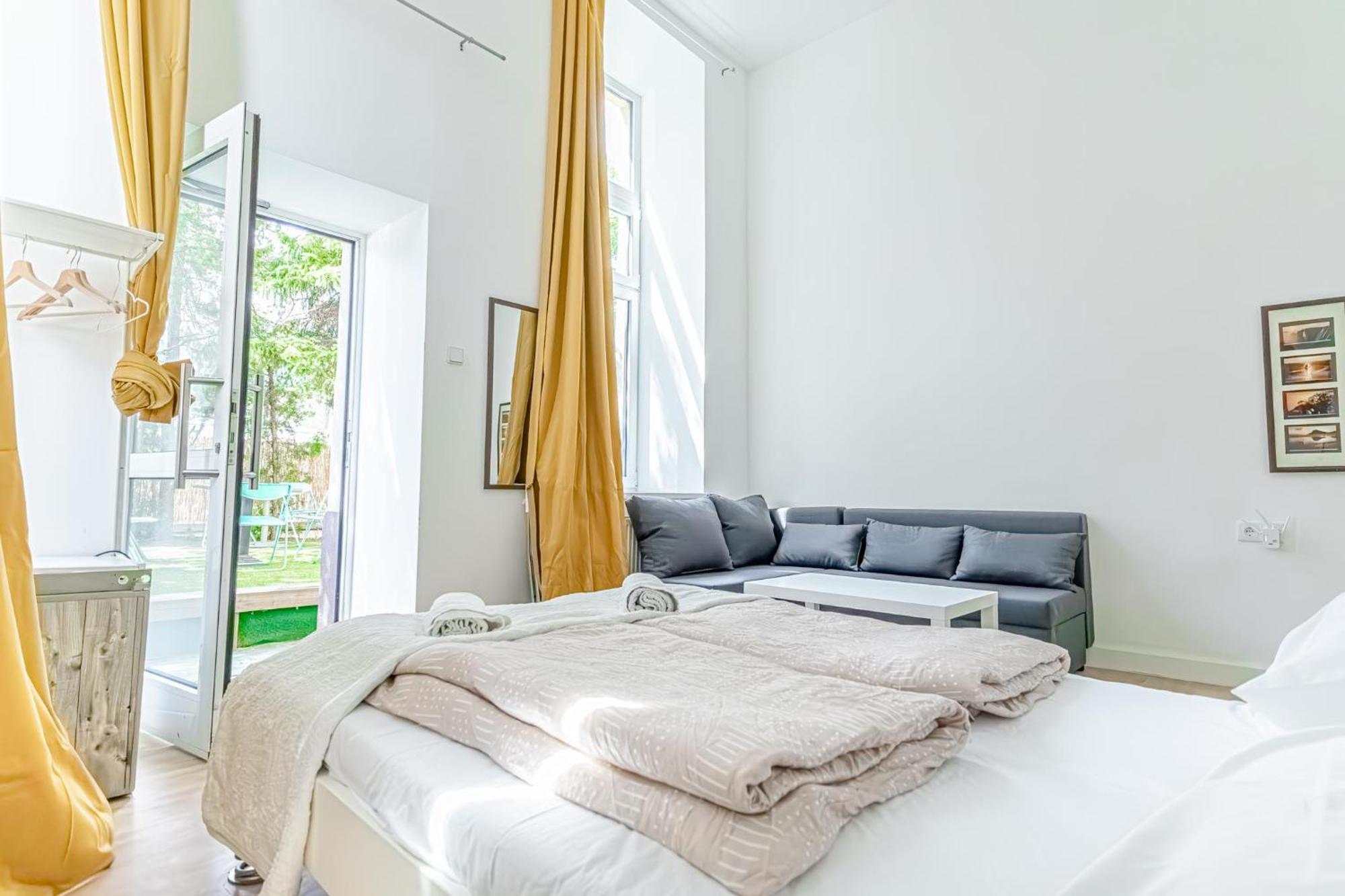 Loevly Shared 6Br With Garden Near Danube & Millenium City Wien Exteriör bild