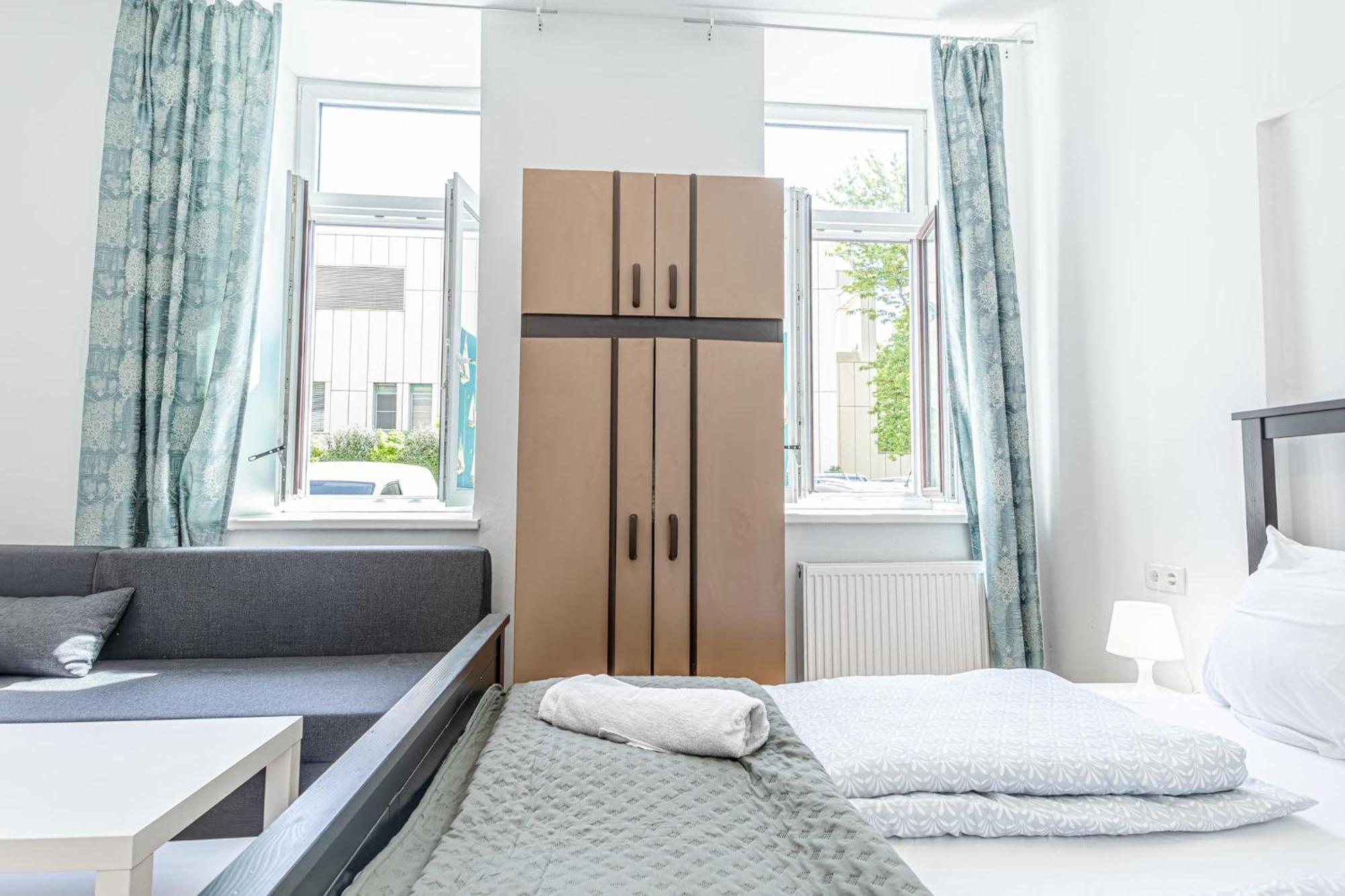 Loevly Shared 6Br With Garden Near Danube & Millenium City Wien Exteriör bild