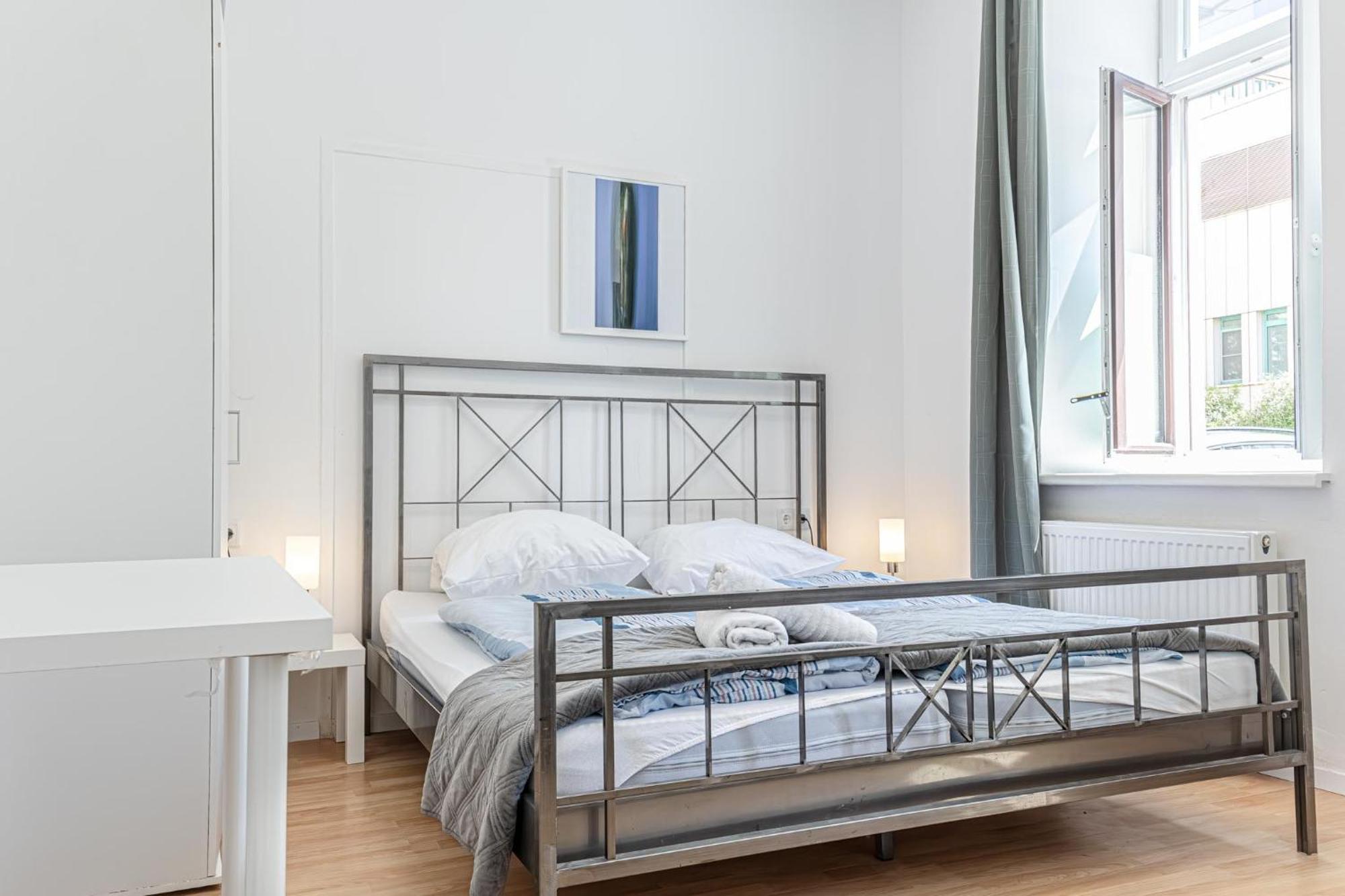 Loevly Shared 6Br With Garden Near Danube & Millenium City Wien Exteriör bild