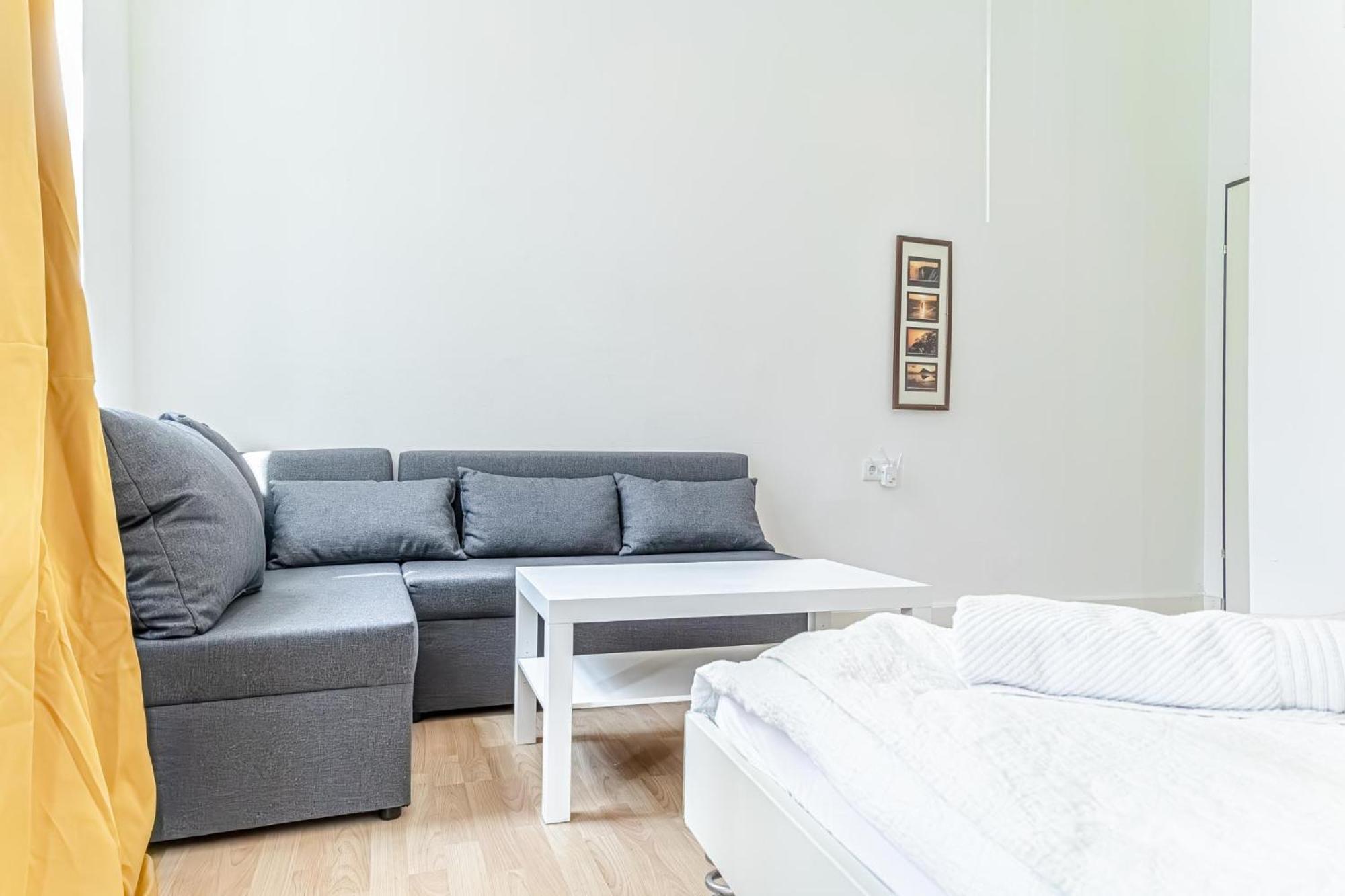 Loevly Shared 6Br With Garden Near Danube & Millenium City Wien Exteriör bild