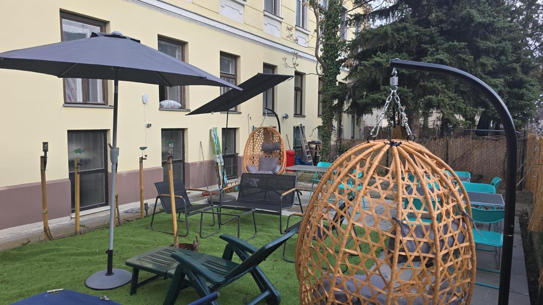 Loevly Shared 6Br With Garden Near Danube & Millenium City Wien Exteriör bild